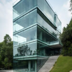 AI Arch Design Glass is green